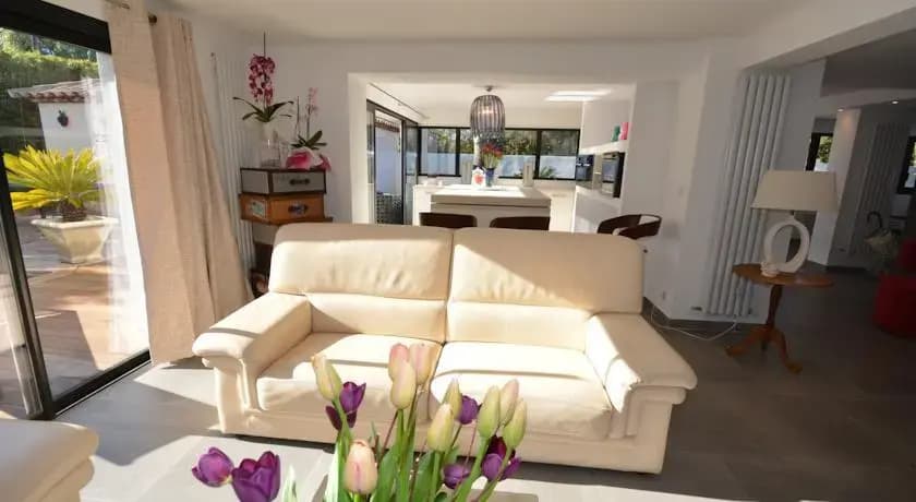 La Villa Blanche - Photo 2