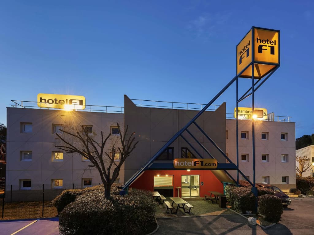 hotelF1 Metz Actipole - Photo 1