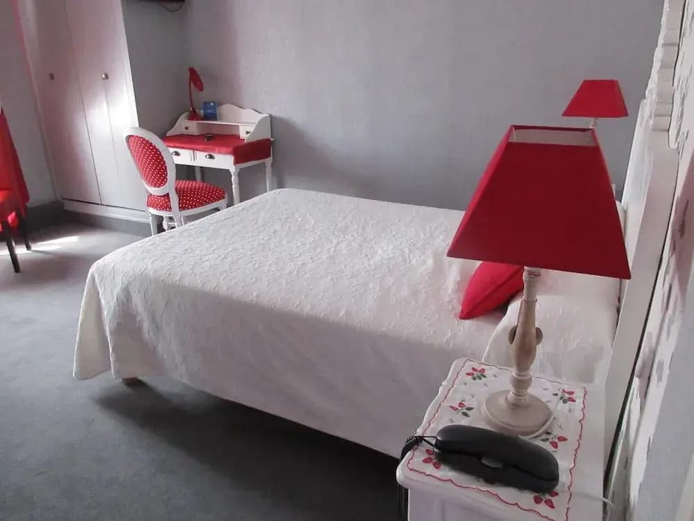 Logis Hôtel le Trianon - Photo 3