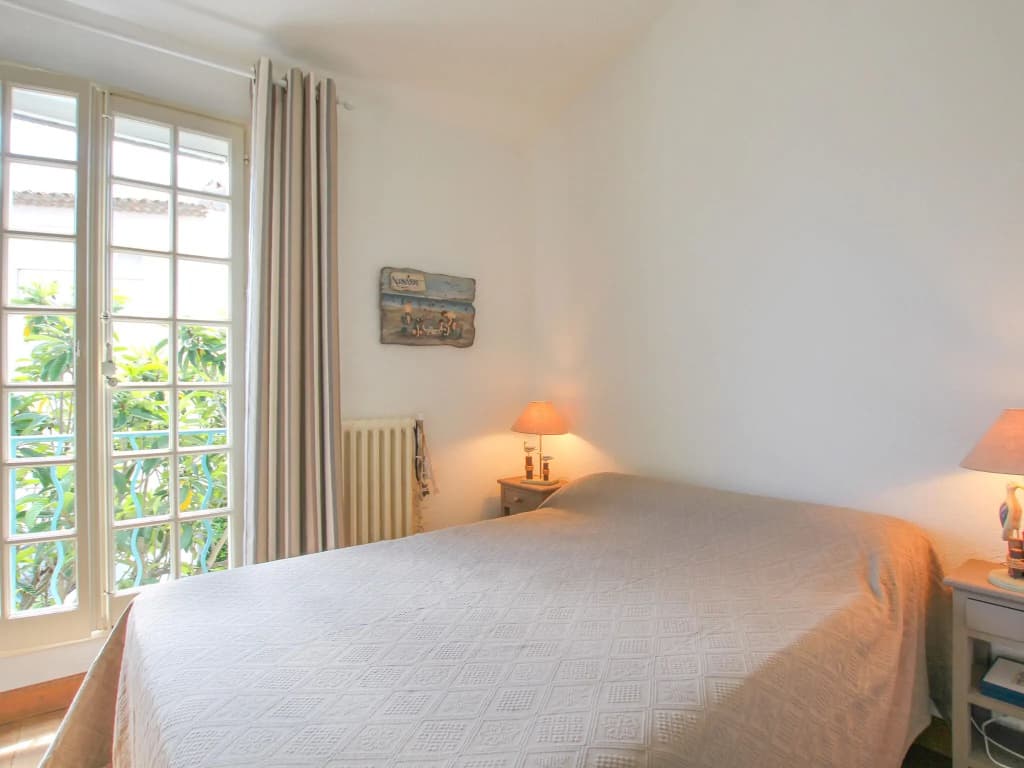 Charming Holiday Home With Terrace - Photo 2