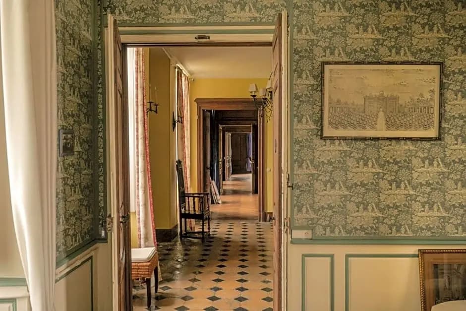 Chateau de Vitry-La-Ville - Photo 3