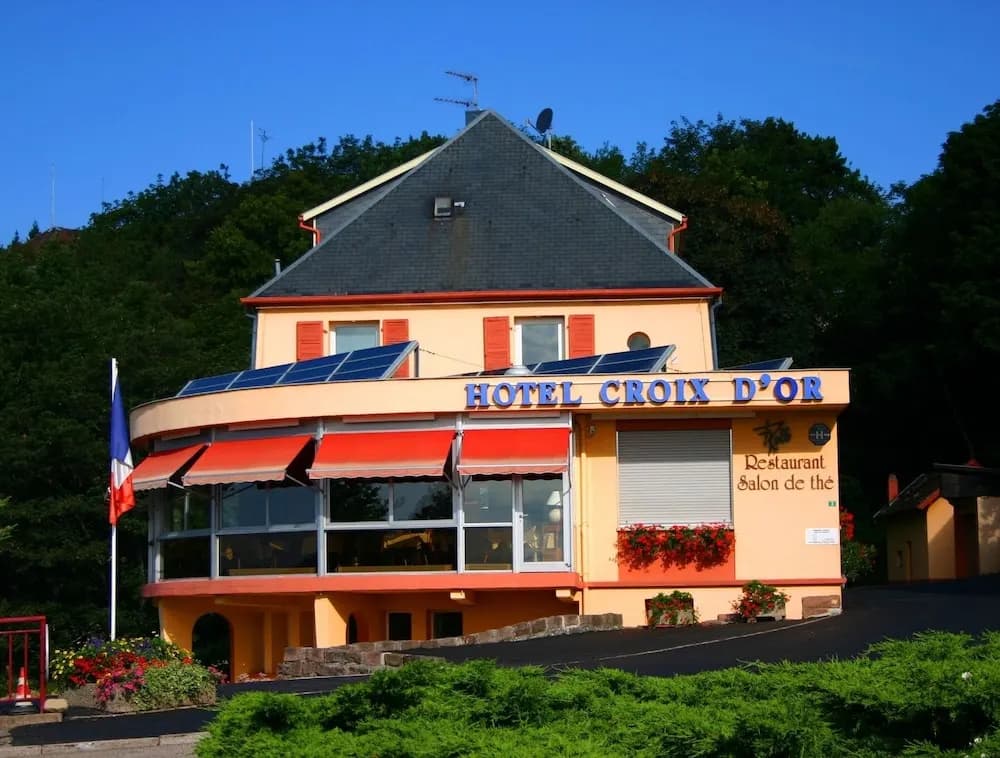 Hostellerie Le Turckheim Croix d'Or - Photo 1