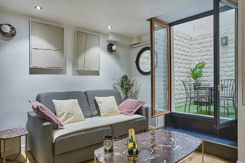 Charming Apartment Faubourg St Honore Madeleine - Miniature 7