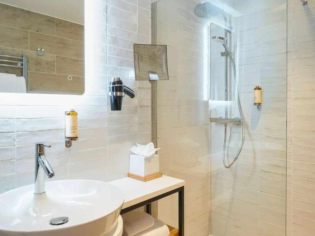 Mercure Avignon TGV Hotel et Spa - Miniature 8