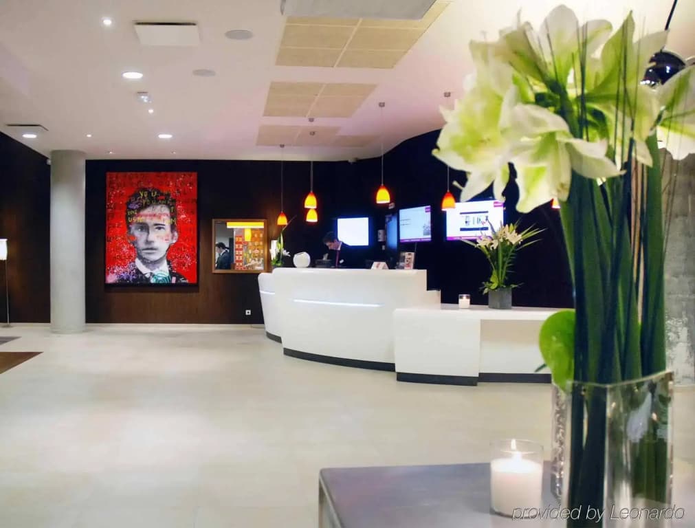 Hôtel Mercure Lyon Centre - Gare Part Dieu - Photo 2