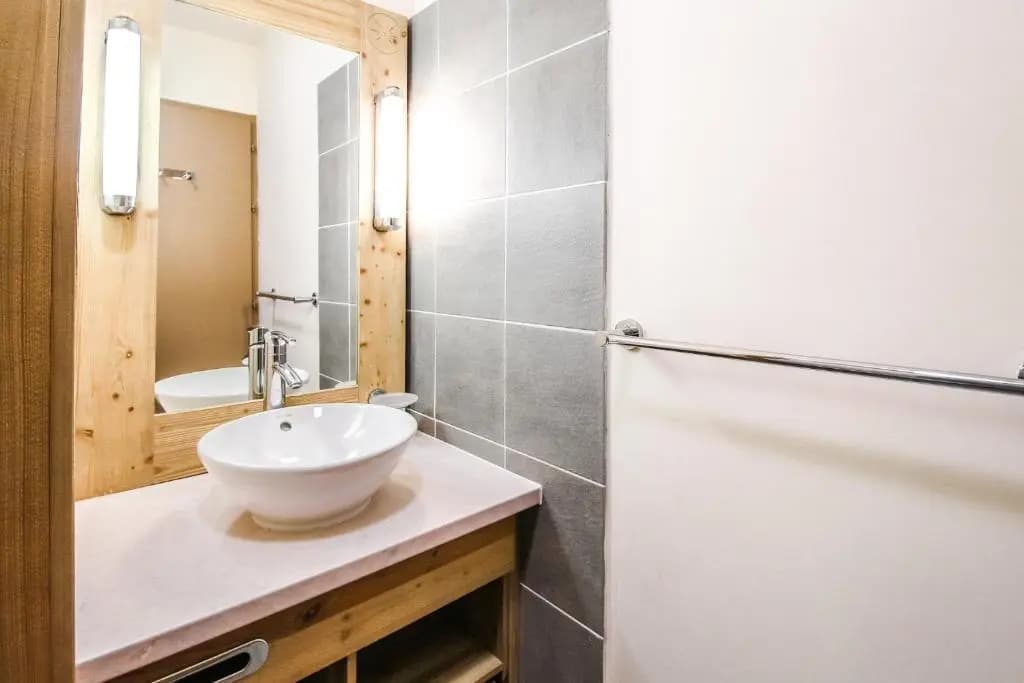 Private penthouse 2-bed Apartment, ski in and out in 5* Flaine Residence - Miniature 8