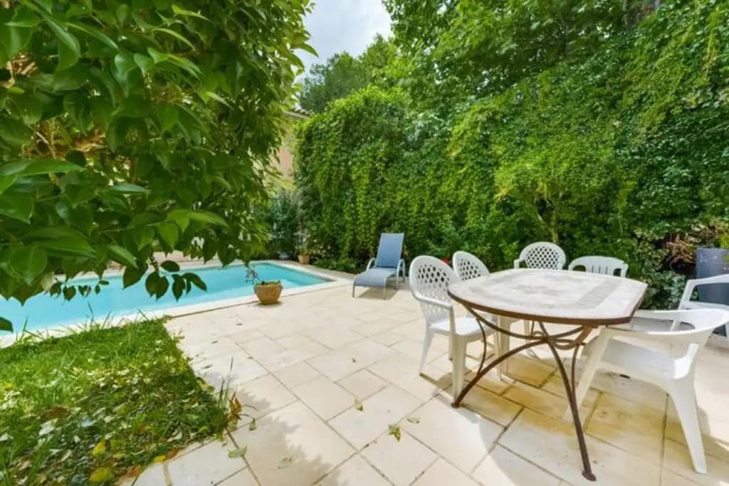 MAGNIFIQUE VILLA À 10 MINUTES À PIED DU CENTRE-VILLE D'AVIGNON WiFI GRATUIT - Miniature 8