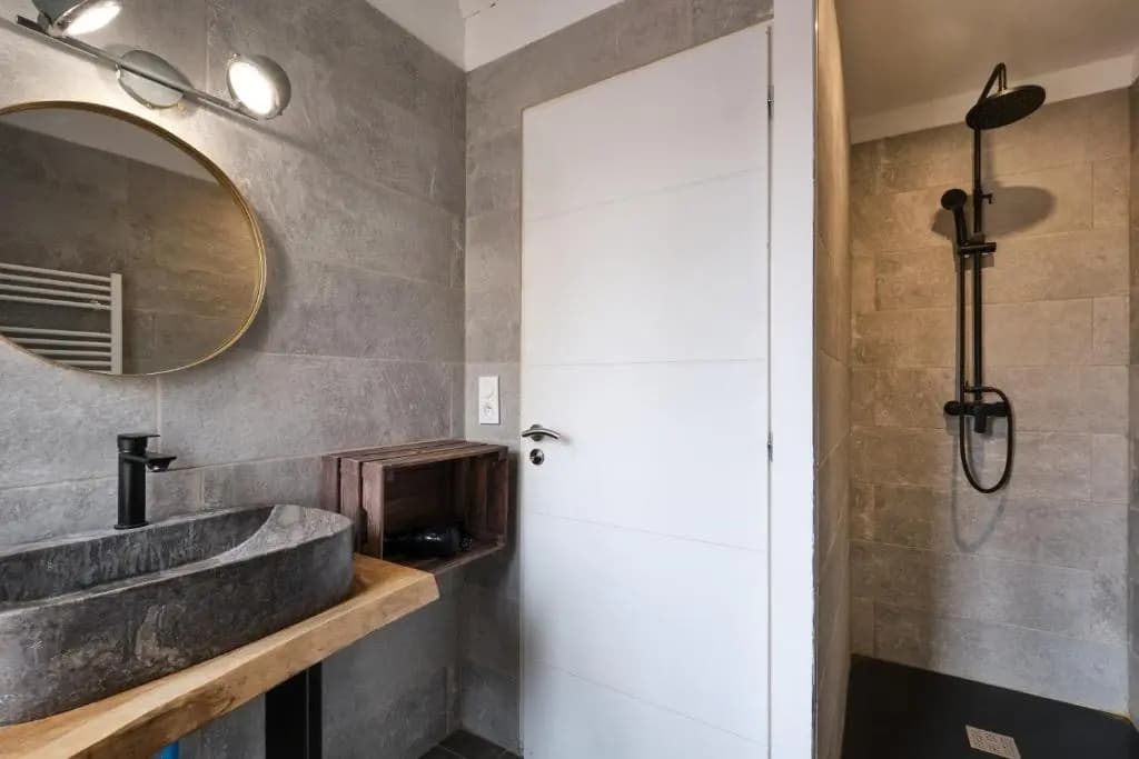 Melina - jacuzzi - maison avec cour climatisée proche cité médiéval - Photo 5