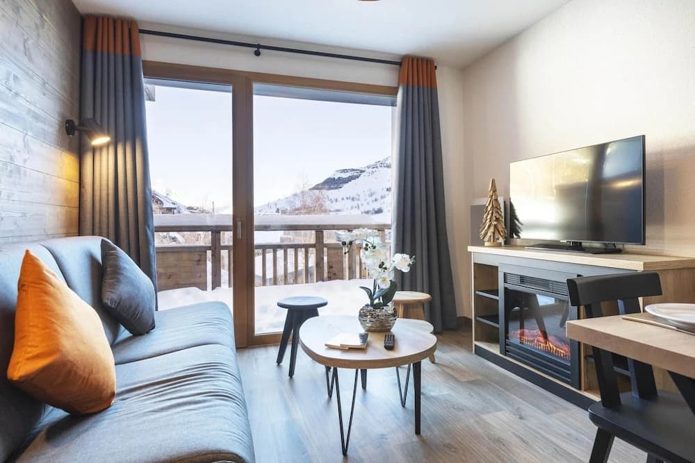 Apartment in Les Deux Alpes Near Ski Slopes - Miniature 6