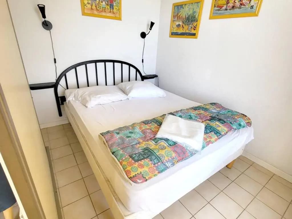 Appartement Six-Fours-les-Plages, 2 pièces, 4 personnes - FR-1-316-53 - Photo 1