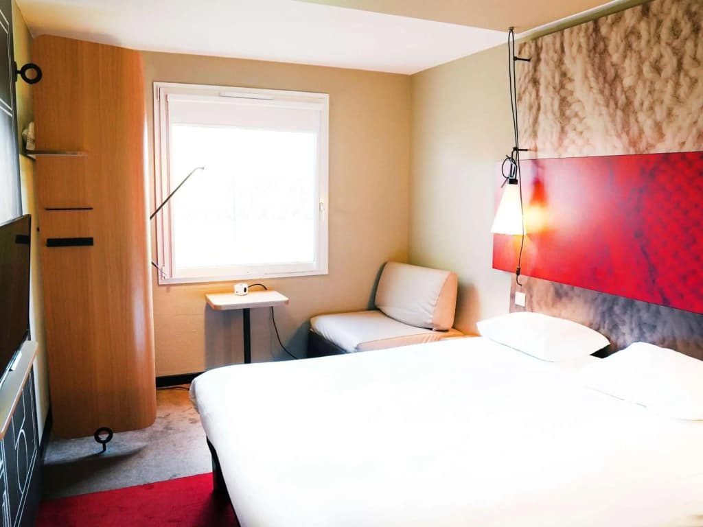 Ibis Budget Caen Porte De Bretagne - Photo 2