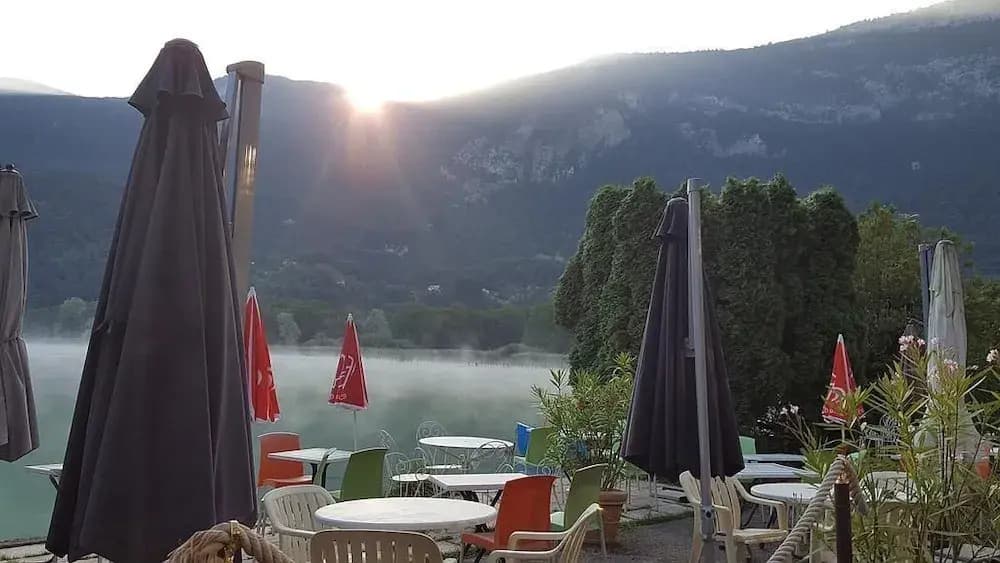 Hôtel Restaurant Les Sirènes - Photo 1