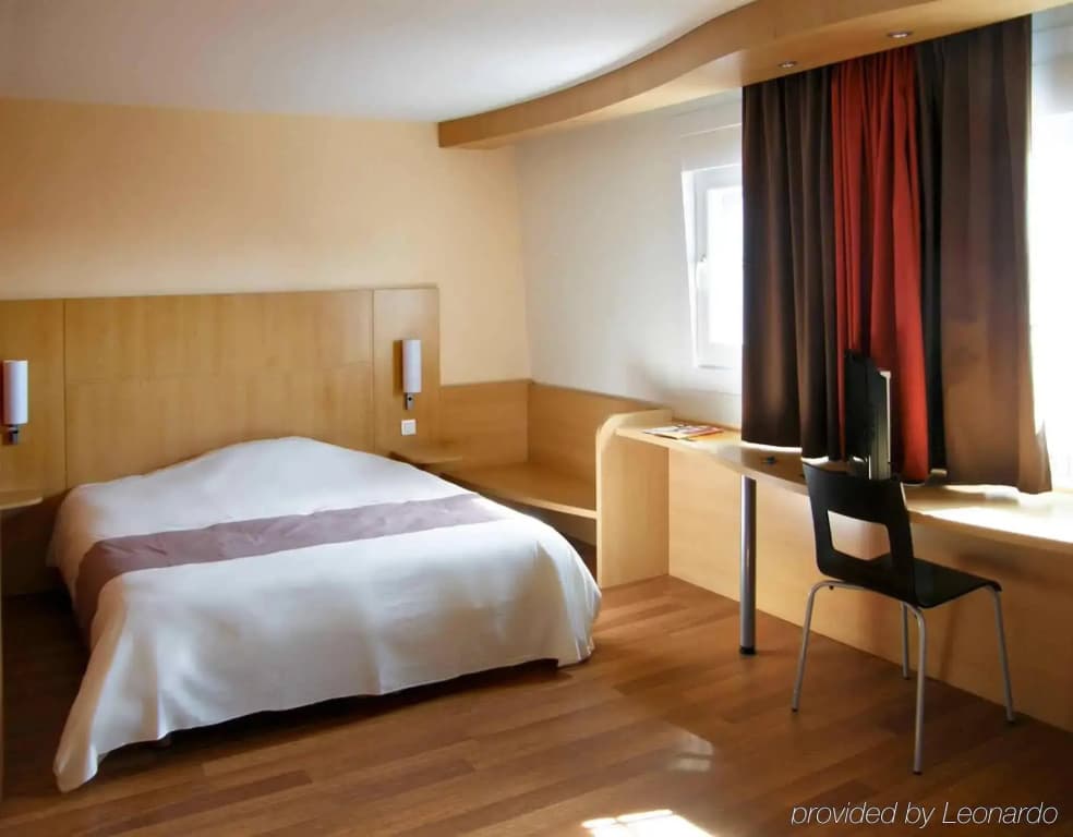 ibis Lille Lomme Centre - Photo 3