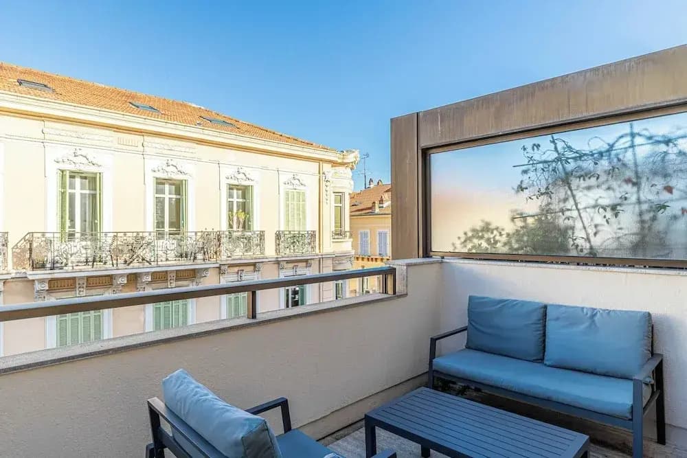 2 Room Apartment in Heart of Cannes+20m2 Terrace - Miniature 6