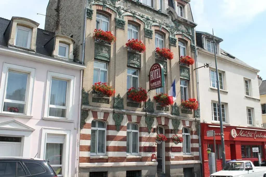 Hotel Napoleon - Photo 1