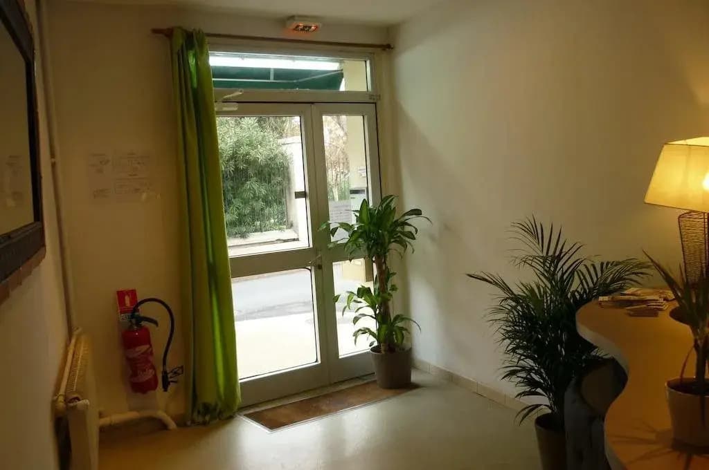 Htel De LHospitalet Saint Charles - Miniature 7