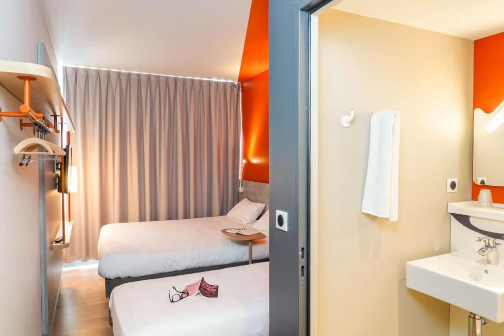 ibis budget Aubenas - Miniature 8