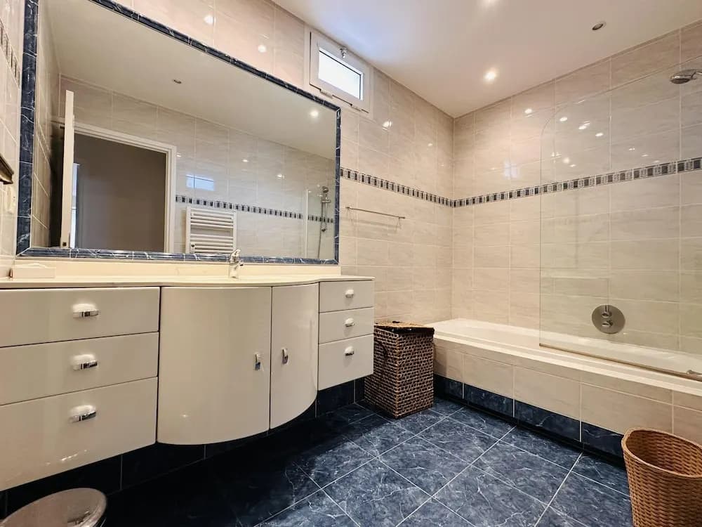 Two Bed Apt in the Center of Cannes - 2229 - Photo 2
