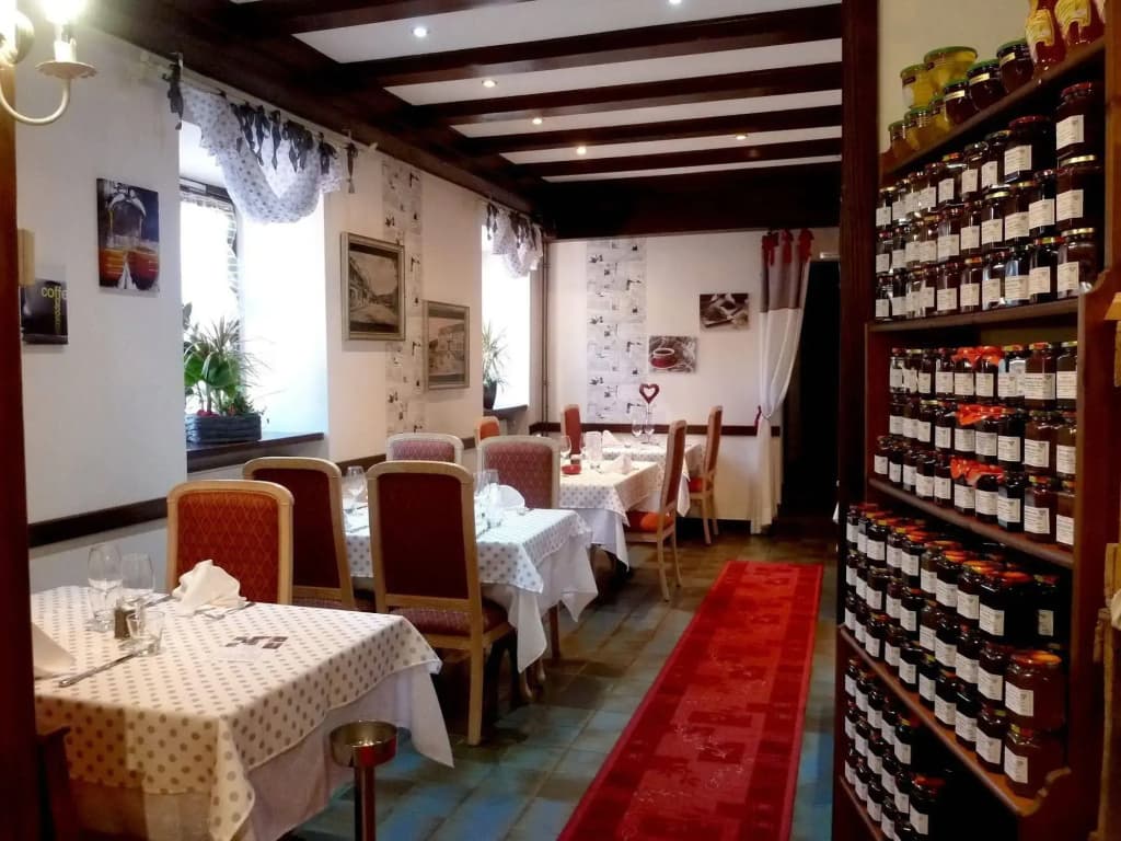 Hôtel La Petite Auberge - Miniature 6