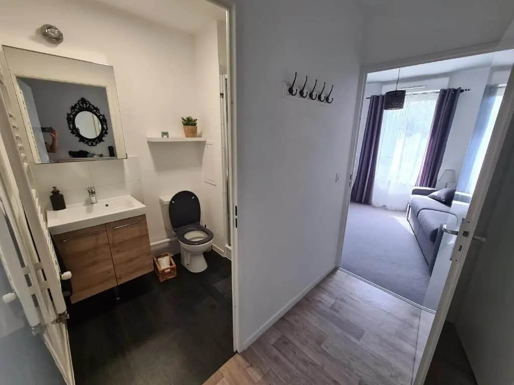 Chambre avec salle de bain /wc - Photo 5