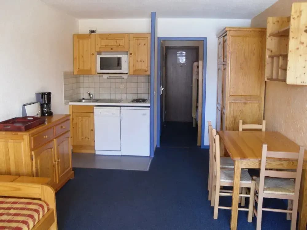 Spacious Family Apartment - Miniature 7