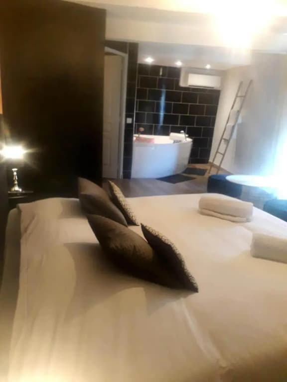 Hôtel Renaissance Martigues - Photo 5