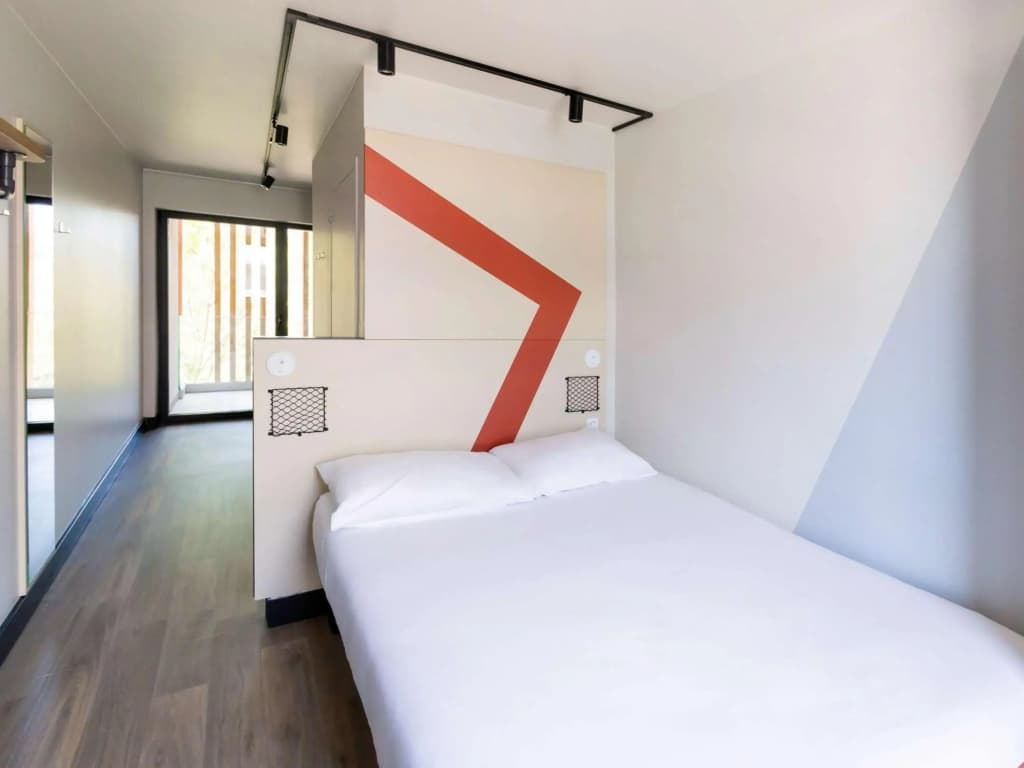 ibis Budget La Rochelle Centre Gare - Photo 3