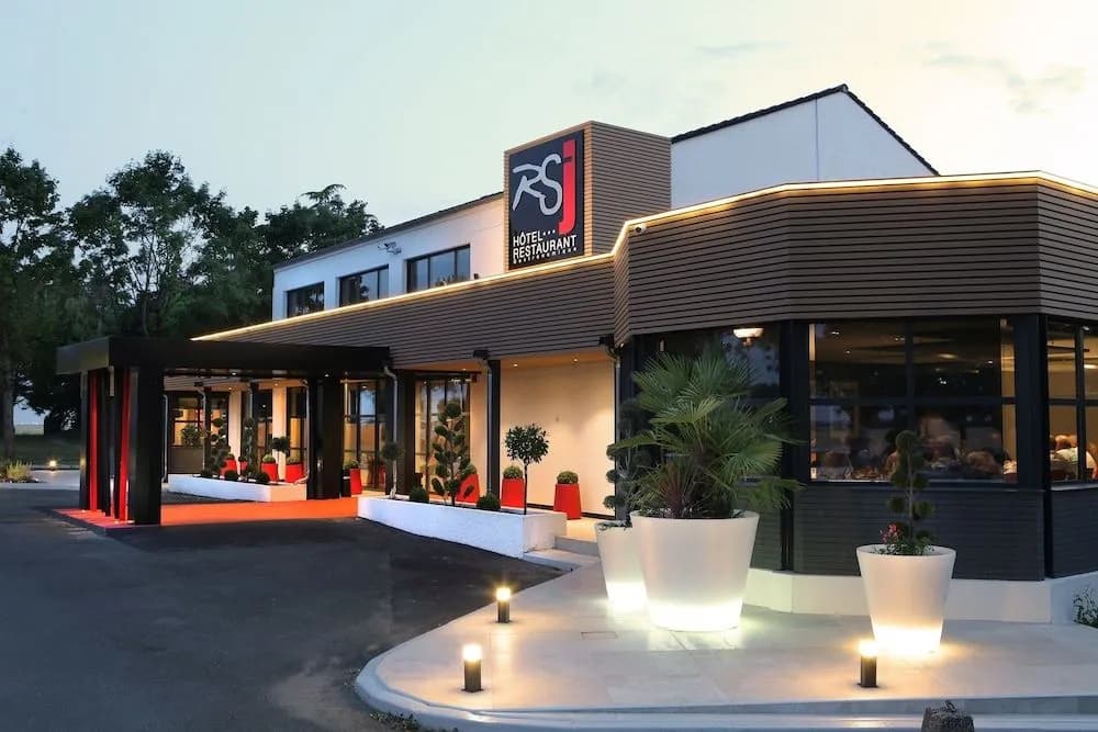Logis Hotel Relais Saint Jacques - Photo 1