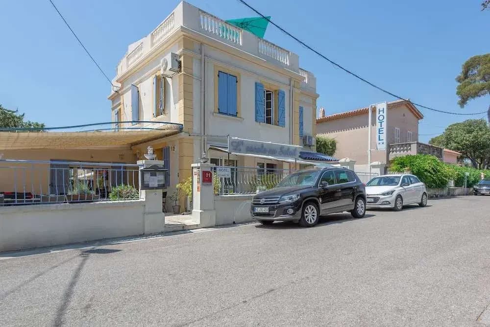 Escale au soleil Hôtel et Appartement - Photo 1