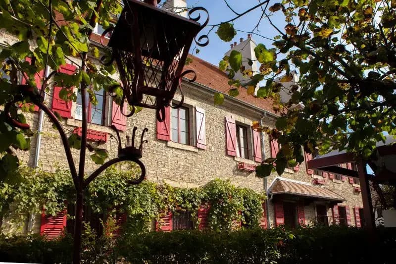 Logis Hotel Chez Gervais - Photo 1