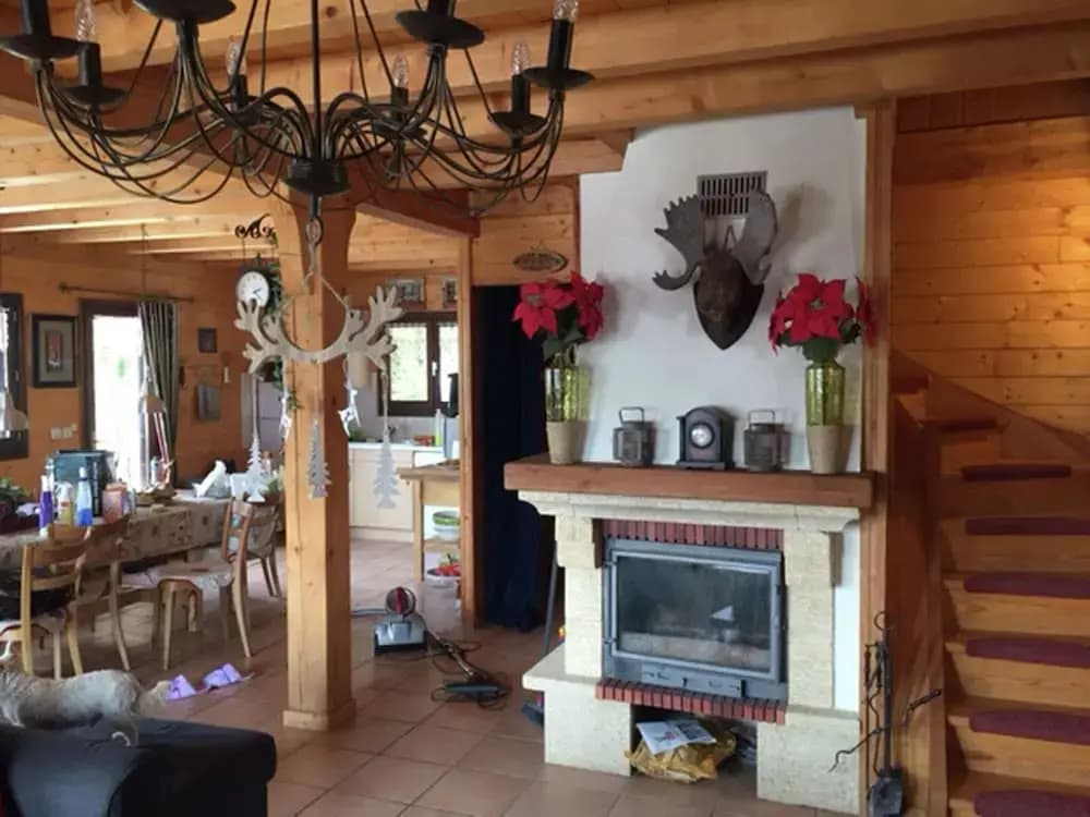 Chalet in Les Gets Near Ski Bus & Sauna - Photo 2