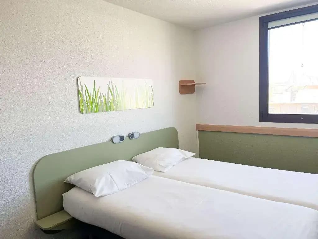ibis budget Nimes Centre Gare - Miniature 7