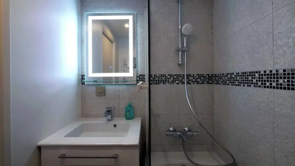 Amazing Duplex With Sauna 1br/4p in the Heart of the City of Orly - Miniature 8