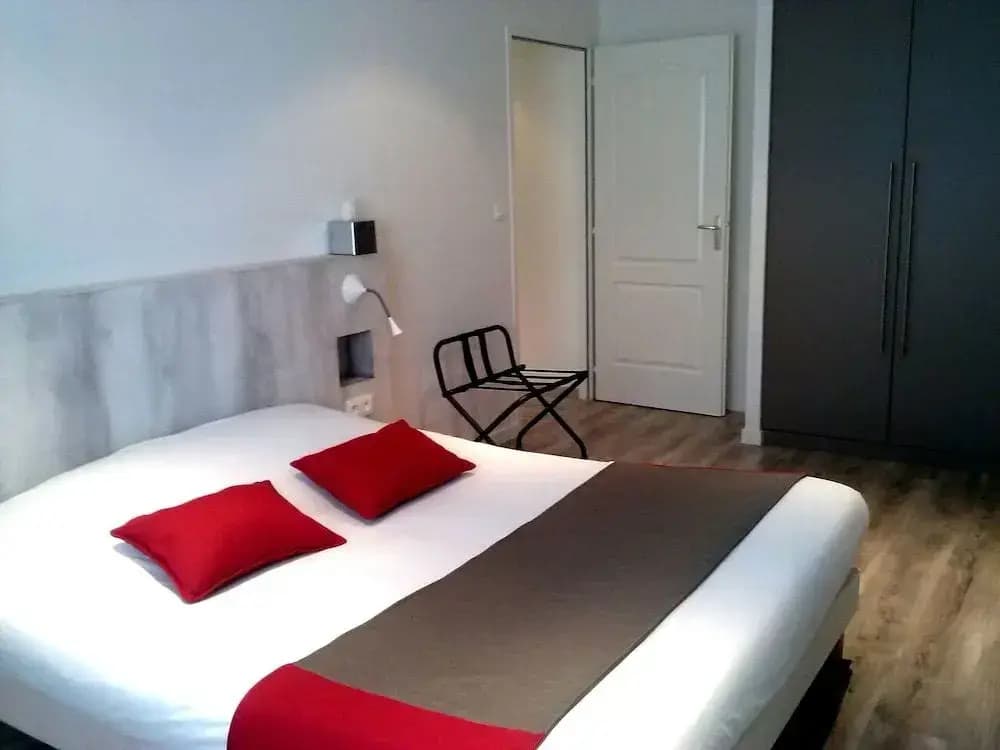 Hotel Restaurant Du Canard - Photo 4