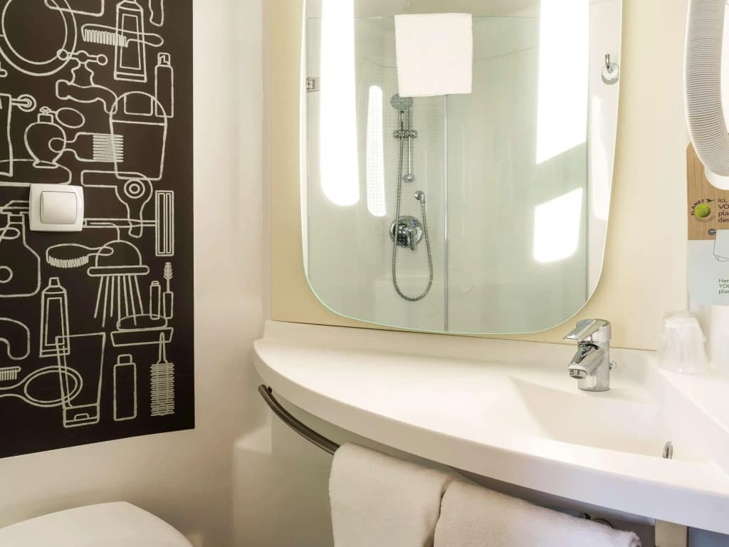 ibis Mulhouse Bale Aeroport - Miniature 7