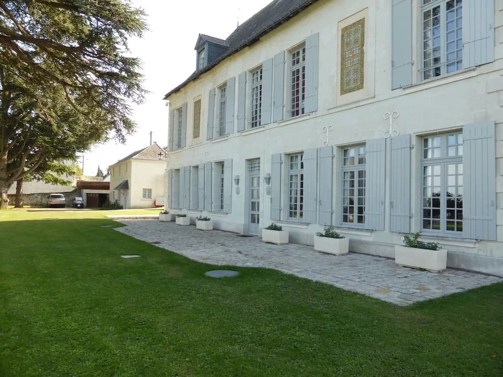 Manoir Plessis Bellevue - Photo 1