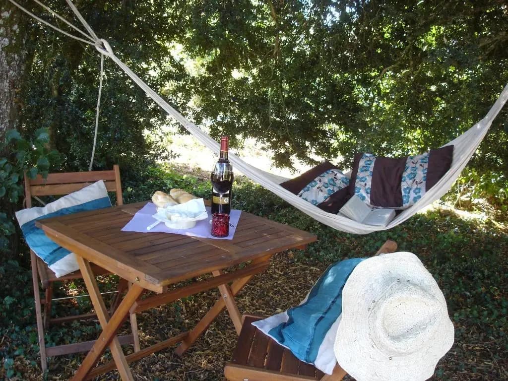 Lazy Days - Photo 2