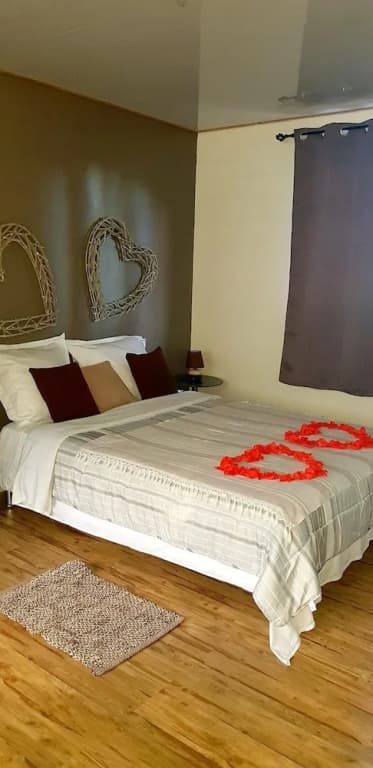 House With 3 Bedrooms in Saint-benoit, With Wonderful Mountain View an - Photo 4
