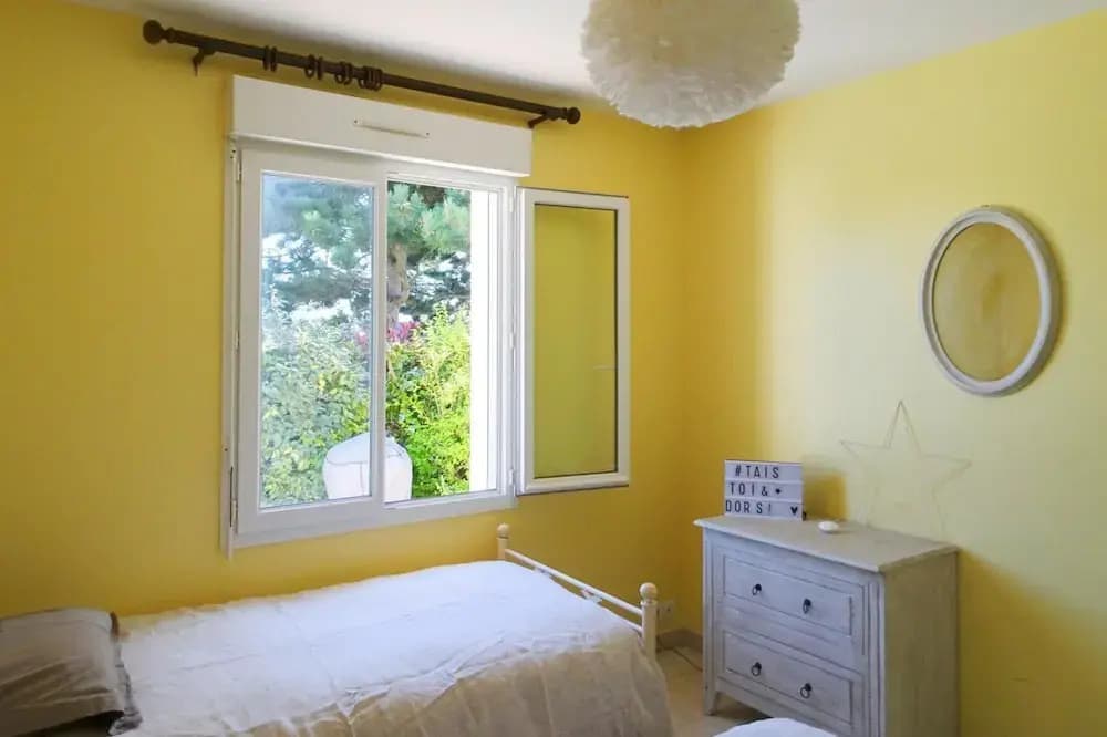 Cottage in Saint Germain sur Ay - Photo 2