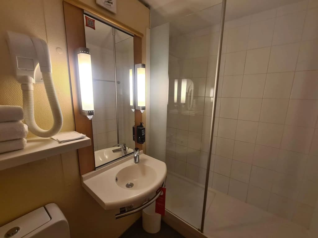 Ibis Marseille Centre Gare Saint Charles - Miniature 8