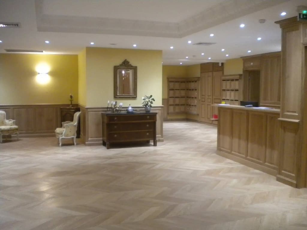 Home Médicis Les Petites Roches - Photo 2