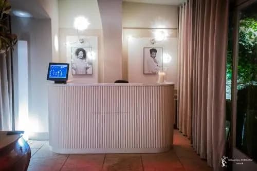 Auberge de la Reine Jeanne - Photo 2