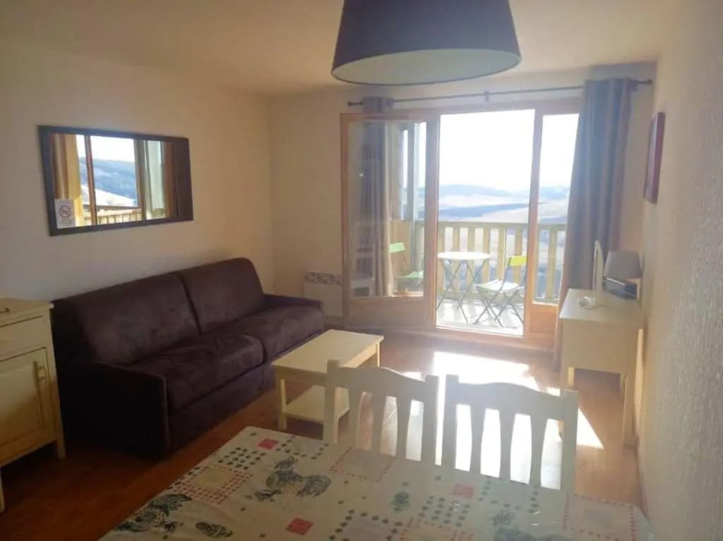 Appartement d'une chambre avec vue sur le lac balcon amenage et wifi a Besse et Saint Anastaise a 1 km des pistes - Photo 2