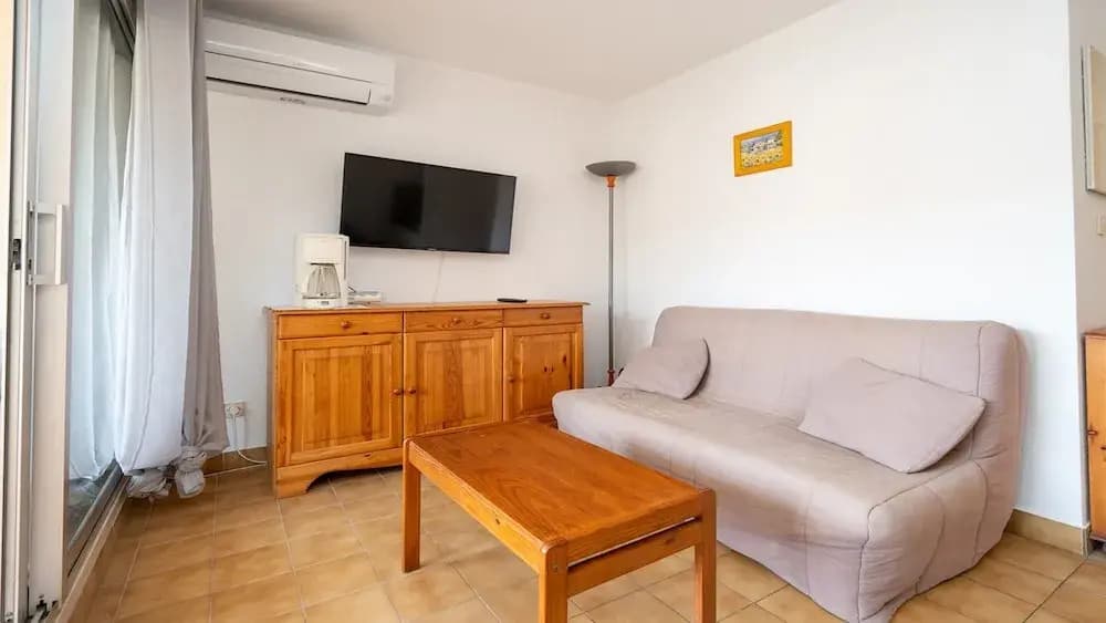 Sunny Garden Apartment in Agde - Photo 3