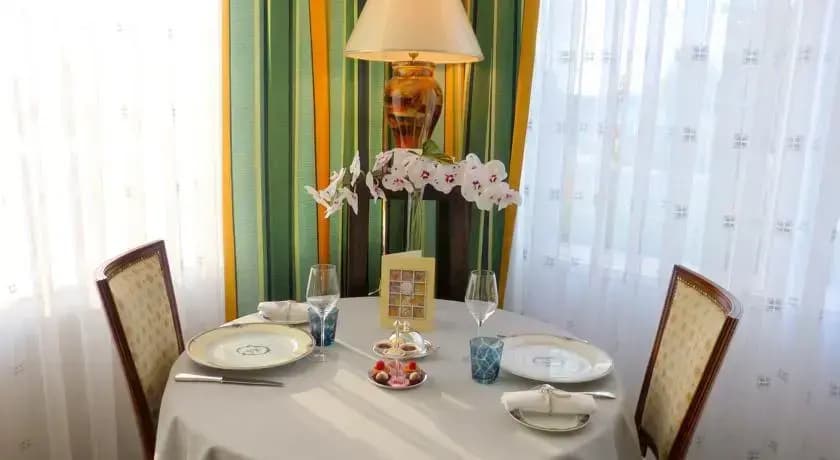 Hôtel - Restaurant de la Gloire - Miniature 7
