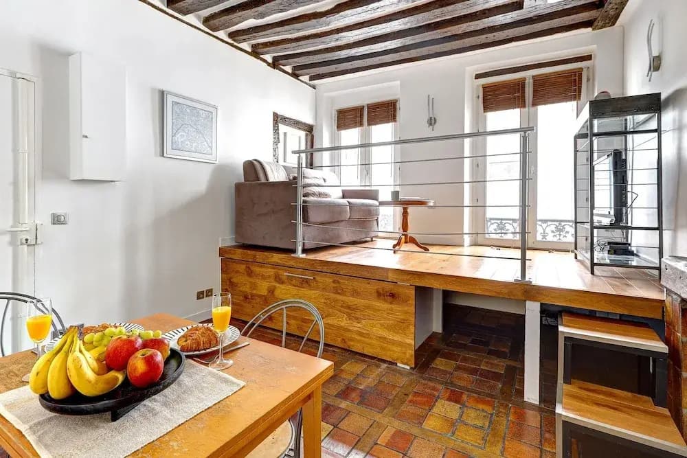 Elegant Studio in Le Marais - Sleeps 4 - Photo 1