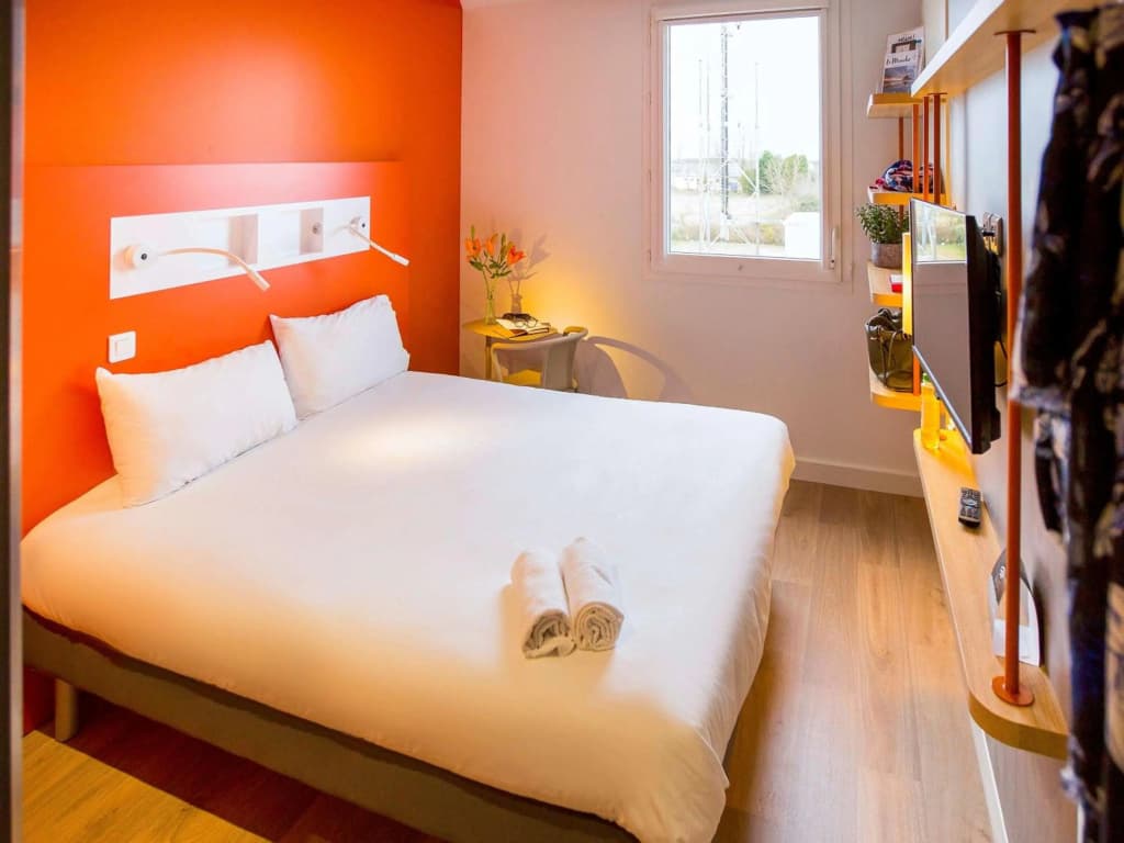 ibis budget Beauvais Aeroport - Photo 2