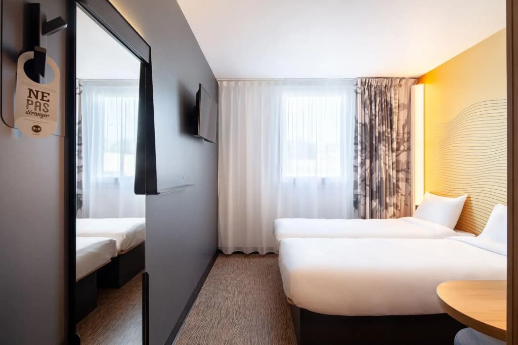 B&B HOTEL Igny Palaiseau - Photo 3