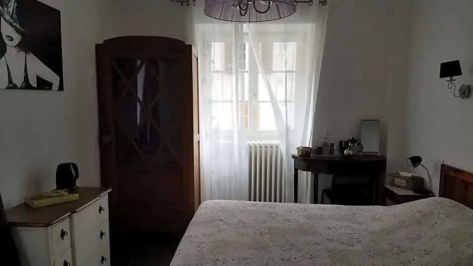 Château Besson - Photo 1