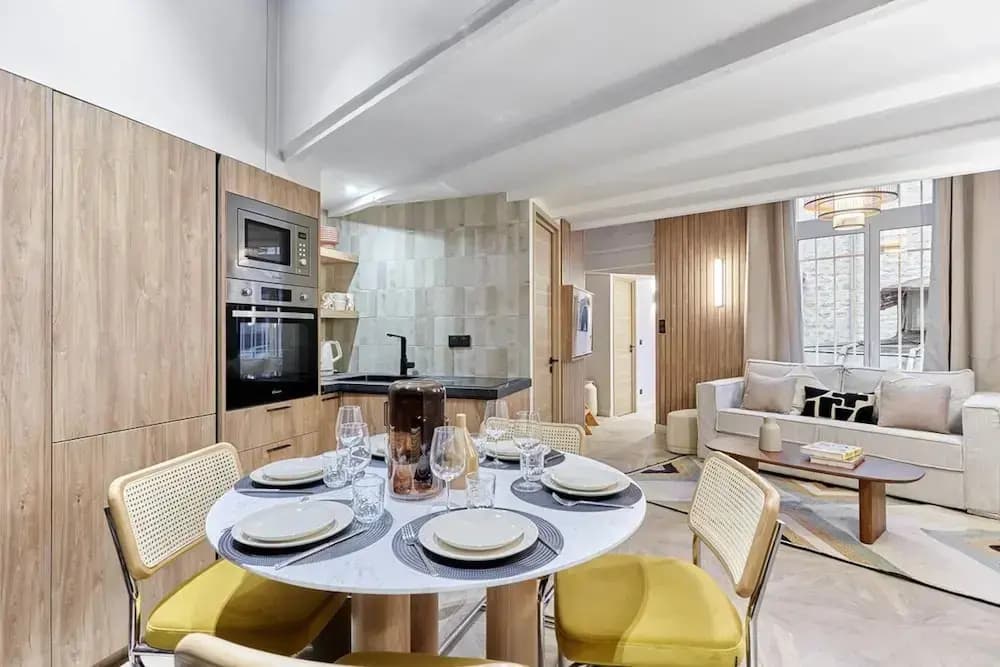 Superb Apartment Center of Paris Montmartre - Miniature 8